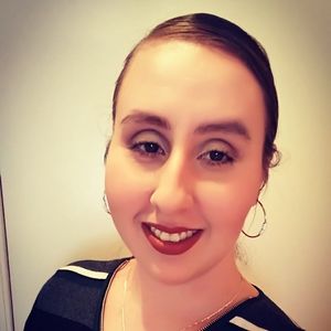 Meet your Posher, Mariela